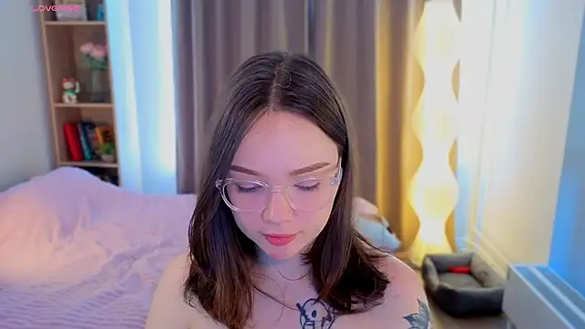 MilenaSaint élő XXX-chatje