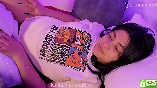 lucy26_ Chat XXX in diretta