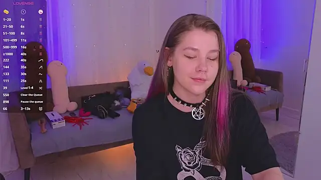 Mira_Falls: онлайн-секс-чат