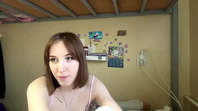 AquilineOrites' Live XXX Chat