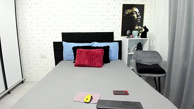 Chatroom XXX en direct de Heidix