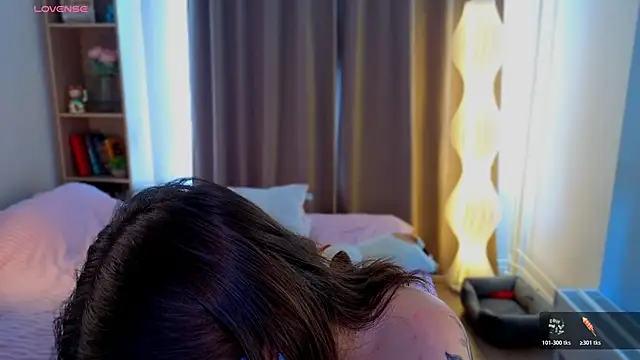 دردشة MilenaSaint الجنسية المباشرة