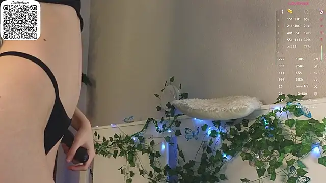 SirenThalassa Adlı Modelin Canlı XXX Sohbeti