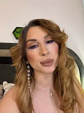 Онлайн чат XXX LucyBridgette