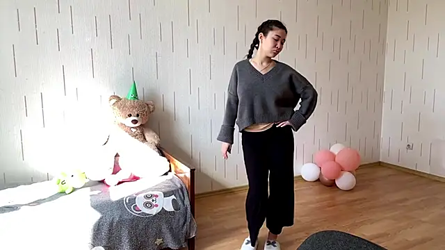 YourMiIa's Live XXX Chat