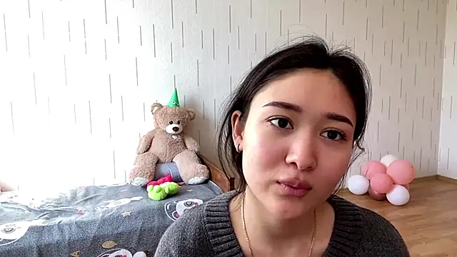 YourMiIa Chat XXX in diretta