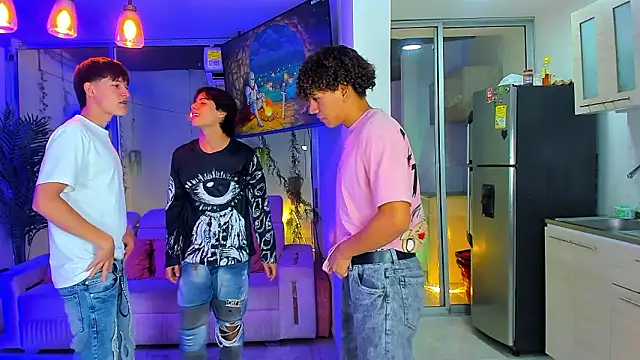 Houseofwarrios Chat XXX in diretta