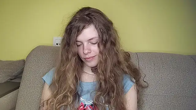 RayaNenlia 现场XXX聊天