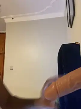 Dellah27: онлайн-секс-чат