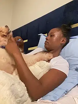 Dellah27's Live XXX Chat