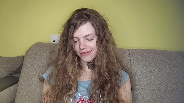 Czat XXX na żywo – RayaNenlia