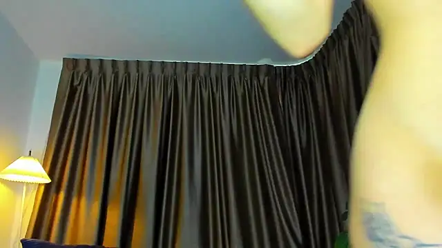 acidlampa420 即時 XXX 聊天