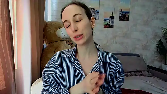 Anika_bloom Chat XXX in diretta