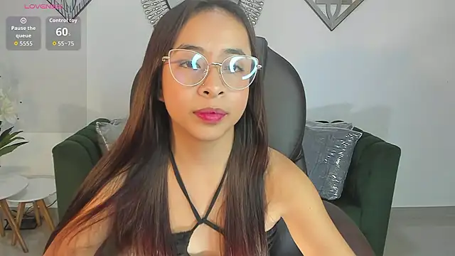 July_Adams – Live XXX-chat