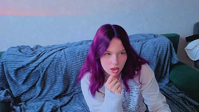 Chat +18 de Julia_Anis ao vivo