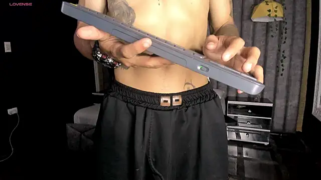 Živý XXX chat DanteLuxx