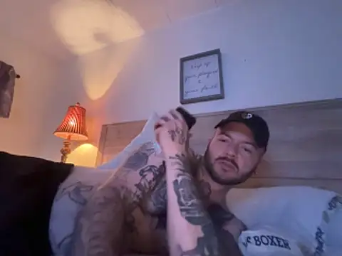 8umf1ghter's Live XXX Chat