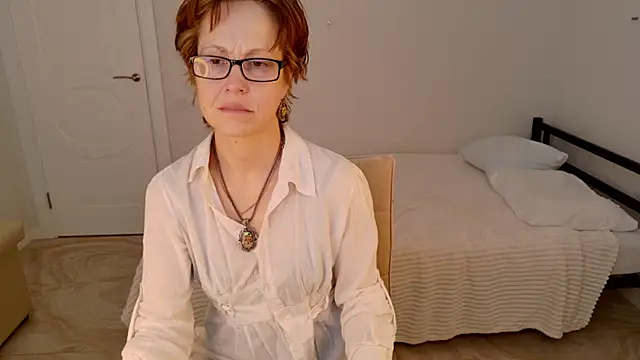 LioraWeiss Adlı Modelin Canlı XXX Sohbeti