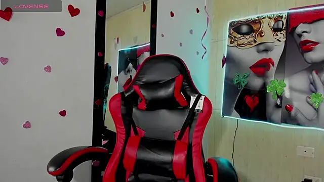 Chat XXX en directo de honeyluxe_