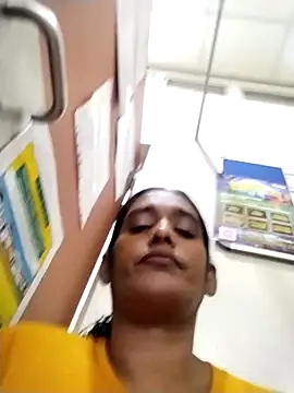 Baby_P Adlı Modelin Canlı XXX Sohbeti