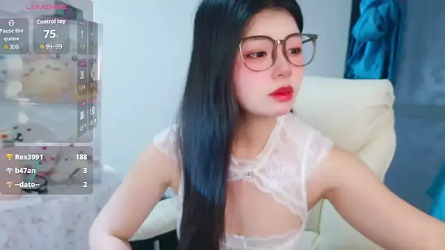 -XiaoYu-777's Live XXX Chat