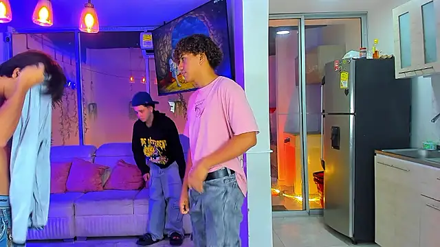 Онлайн чат XXX Houseofwarrios