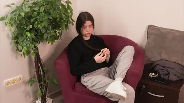 ChelseyKarin Adlı Modelin Canlı XXX Sohbeti