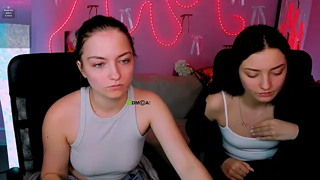 miki-niki Chat XXX live