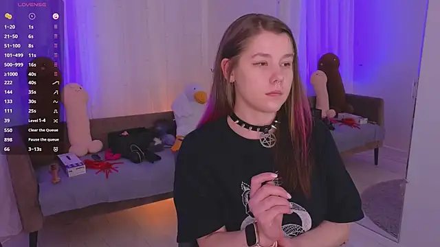 Mira_Falls' Live XXX Chat