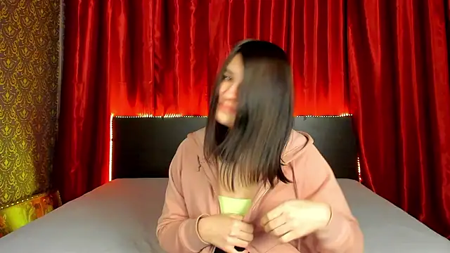 XXX chat uživo modela _Polly_Love_