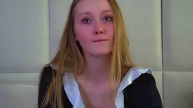 XXX chat uživo modela AgataFoxley