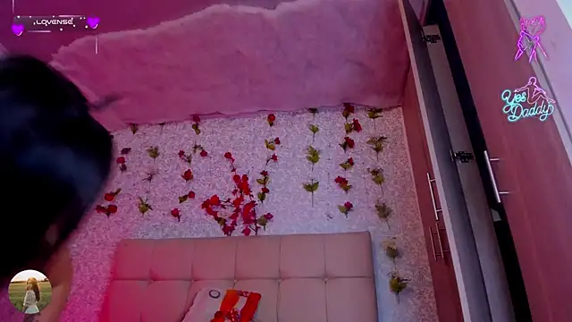 Kitty_Rose_CS' Live XXX Chat