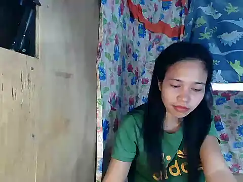 PinaySkinnyGirl Chat XXX live