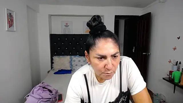 Czat XXX na żywo – mature_bigboobs10