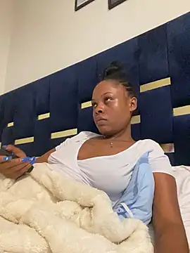 Chatroom XXX en direct de Dellah27