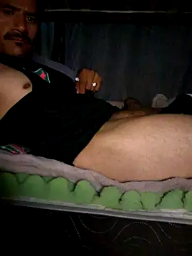 Pokazy przed kamerką – juniorbboy69