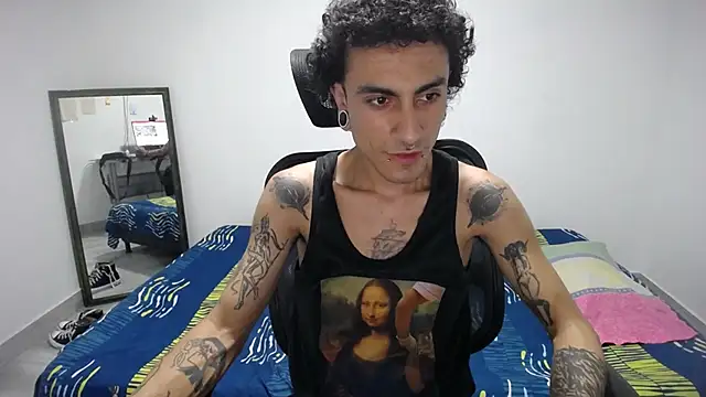 دردشة present_the_magic الجنسية المباشرة