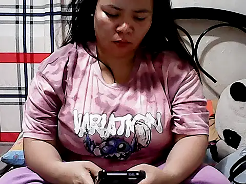 دردشة HornyPussie69 الجنسية المباشرة