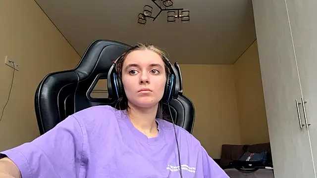 PluralPalaver Pertunjukan Webcam