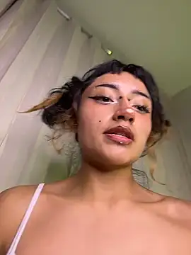 baby_akuma's Live XXX Chat