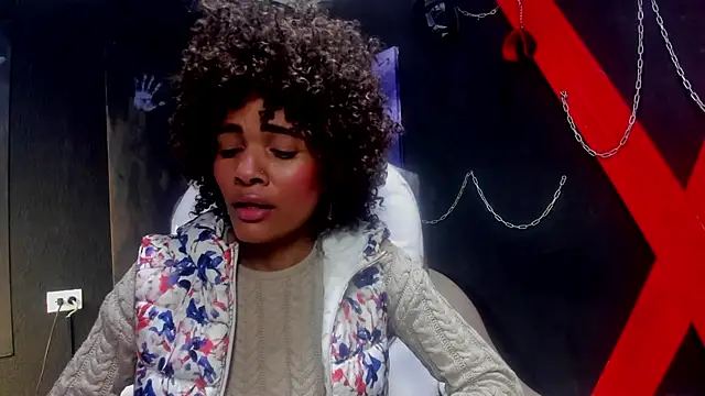 SofyAdamss – Naživo XXX chat