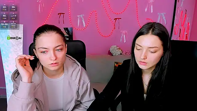 miki-niki Chat XXX in diretta