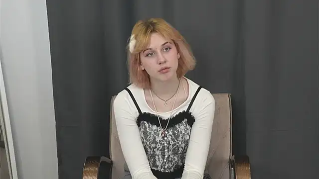 Chatroom XXX en direct de JuleeDutil