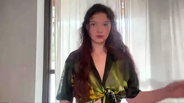 GIowySlava Chat XXX live