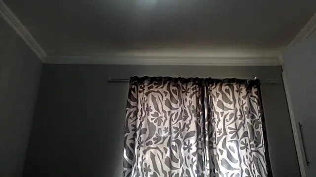 CertifiedhottieXOXO's Webcam Show