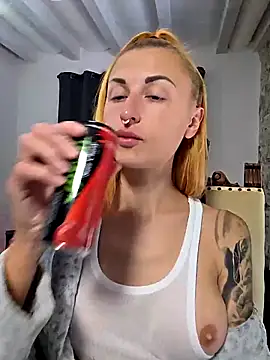 kylie_blck Adlı Modelin Canlı XXX Sohbeti