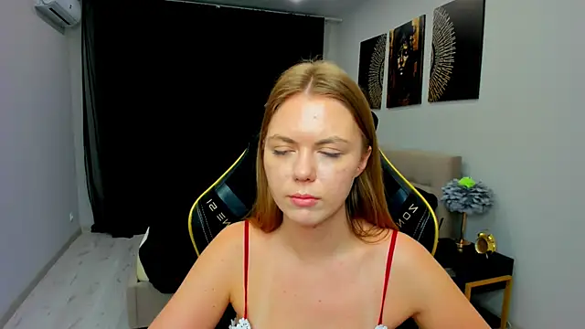 แชท XXX สดของ Strawberrye