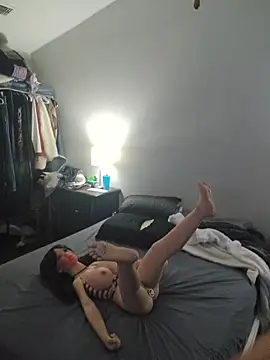 luvs2cumm69のライブXXXチャット