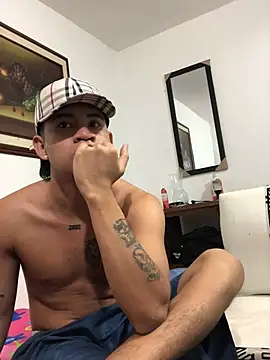 Chatroom XXX en direct de logannth