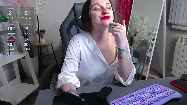 AlexaVitton: απευθείας συνομιλία ΧΧΧ